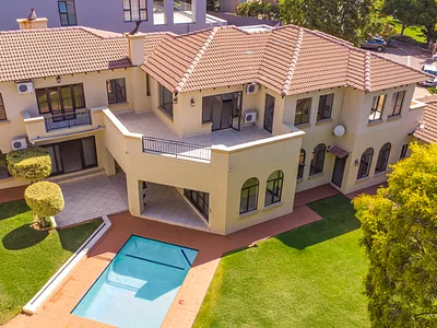 5 Bedroom House To Rent in Sandton - img