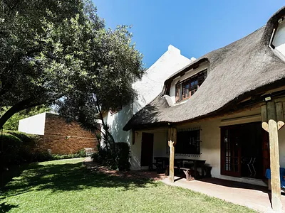 3 Bedroom House For Sale in Sandton - Y8x2.webp