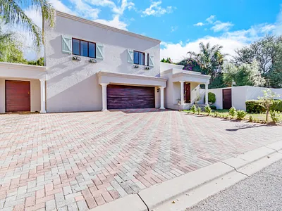 4 Bedroom House For Sale in Sandton - gLsL.webp