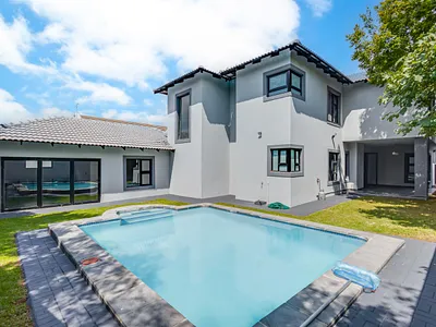 4 Bedroom House For Sale in Sandton - B5DQ.webp