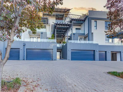 2 Bedroom Apartment For Sale in Sandton - N199.webp