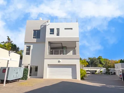 4 Bedroom House For Sale in Sandton - uUOl.webp