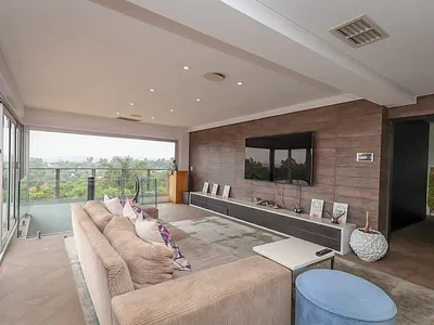 3 Bedroom Apartment For Sale in Sandton - oeEU.webp