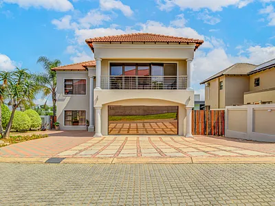 5 Bedroom House For Sale in Sandton - Eenu.webp