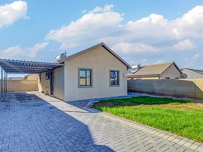 3 Bedroom House For Sale in Randburg - WmU3.webp