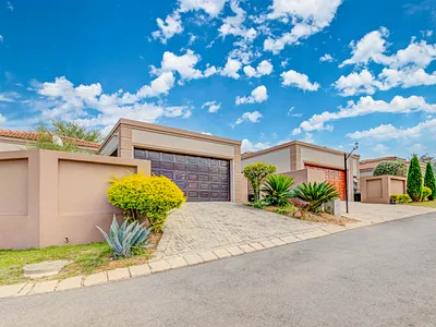3 Bedroom House For Sale in Midrand - pHlk.webp