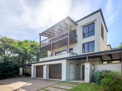 4 Bedroom House For Sale in Blythedale - zhpy.webp