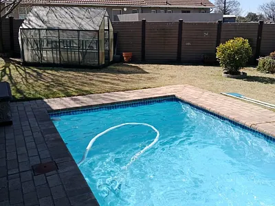 4 Bedroom House For Sale in Secunda - m56U.webp