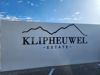 2 Bedroom House For Sale in Klein Brak Rivier - sZo2.webp