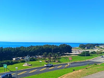 2 Bedroom Apartment For Sale in Mossel Bay - QCTi.webp