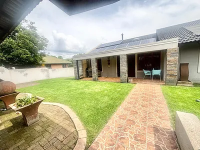 4 Bedroom House For Sale in Secunda - Du2p.webp