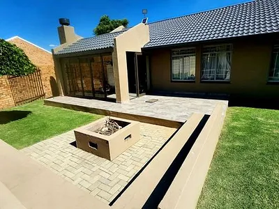4 Bedroom House To Rent in Secunda - s8bz.webp