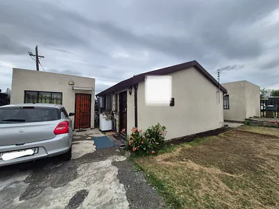 2 Bedroom House For Sale in Secunda - TKTv.webp