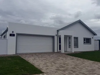 3 Bedroom House For Sale in Klein Brak Rivier - ruti.webp