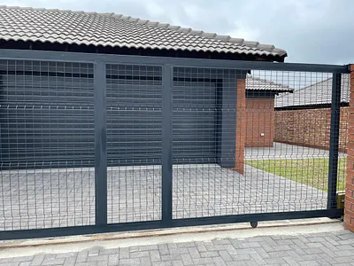 3 Bedroom House To Rent in Secunda - XeuW.webp