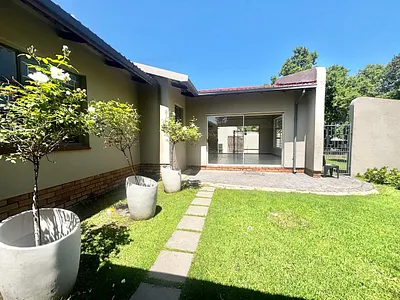 4 Bedroom House For Sale in Secunda - FWqh.webp