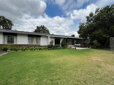 4 Bedroom House For Sale in Standerton - d6cV.webp