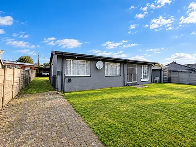 3 Bedroom House For Sale in Secunda - 6SVP.webp