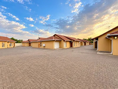 2 Bedroom Apartment To Rent in Secunda - img