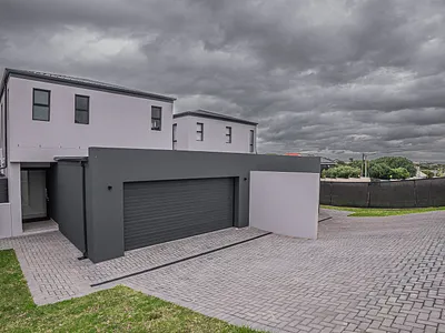 3 Bedroom Apartment For Sale in Groot Brakrivier - ZFL0.webp