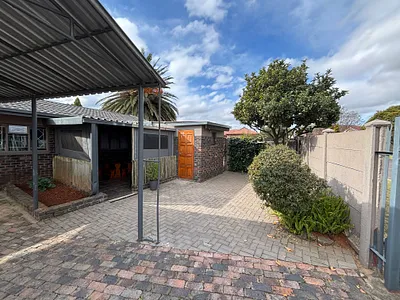 2 Bedroom Apartment To Rent in Secunda - f708.webp