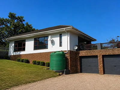 2 Bedroom House For Sale in Mossel Bay - qcGX.webp