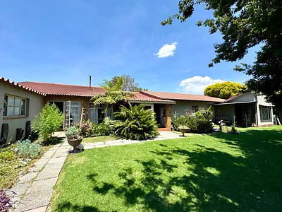 3 Bedroom House For Sale in Secunda - FQB0.webp