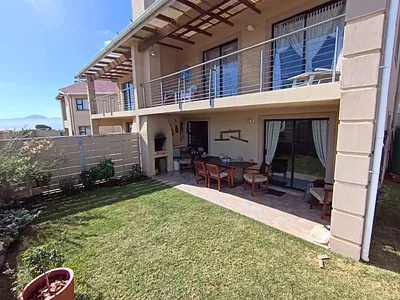 3 Bedroom Townhouse For Sale in Mossel Bay - 0wMR.webp