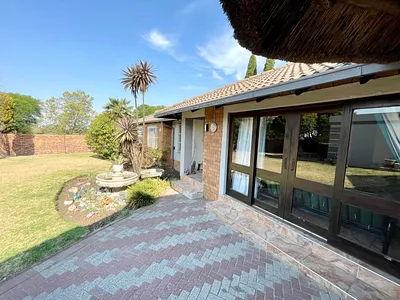 3 Bedroom House For Sale in Secunda - hmOc.webp