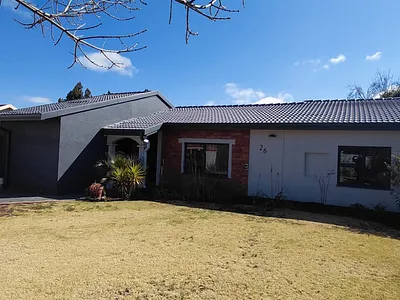 4 Bedroom House For Sale in Secunda - 7EUl.webp