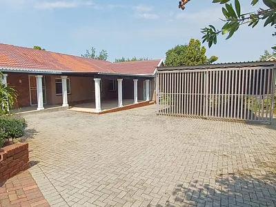 3 Bedroom House To Rent in Secunda - img