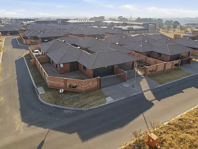 3 Bedroom House For Sale in Secunda - 78CS.webp