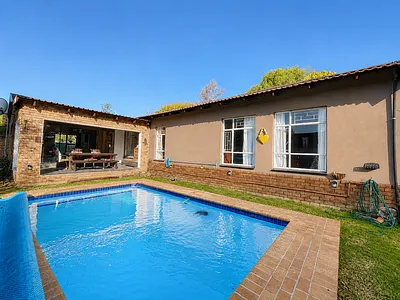 4 Bedroom House For Sale in Secunda - Knif.webp