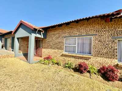 1 Bedroom Townhouse To Rent in Secunda - YGJv.webp
