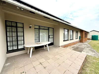 4 Bedroom House For Sale in Secunda - DA0i.webp