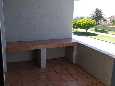 2 Bedroom Apartment To Rent in Mossel Bay - tRd2.webp