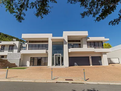 3 Bedroom House For Sale in Parow - qKFL.webp