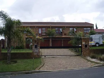 3 Bedroom House To Rent in Parow - xcJV.webp