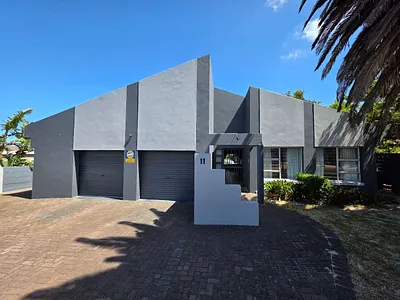 3 Bedroom House For Sale in Parow - P4kl.webp