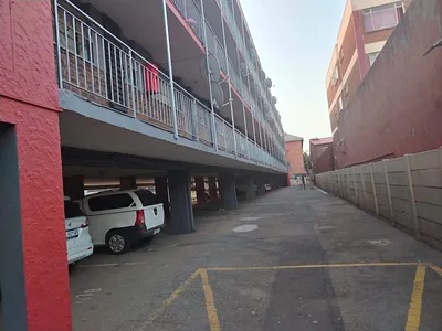 3 Bedroom Apartment For Sale in Kempton Park - img