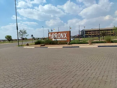2 Bedroom Apartment For Sale in Alberton - C0OX.webp