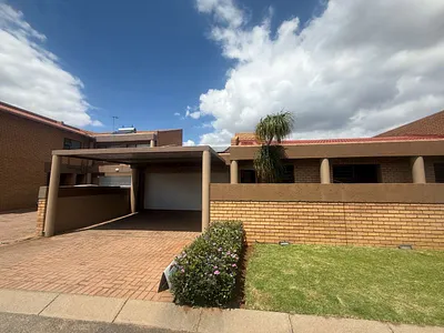 3 Bedroom Townhouse For Sale in Boksburg - UjB7.webp