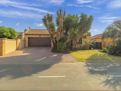 3 Bedroom Townhouse For Sale in Boksburg - tulq.webp