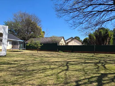 3 Bedroom House For Sale in Kempton Park - s0tw.webp