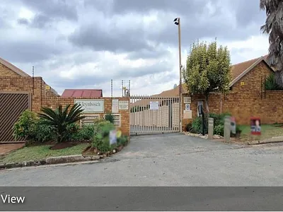 2 Bedroom Apartment For Sale in Kempton Park - X4o8.webp