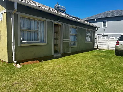 2 Bedroom House For Sale in Leopard's Rest Security Estate, Alberton - fWL1.webp