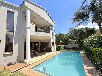 4 Bedroom House For Sale in Alberton - mQ8P.webp