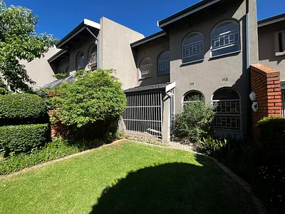 3 Bedroom Townhouse For Sale in Benoni - hSI9.webp