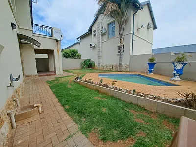 4 Bedroom Townhouse For Sale in Alberton - img