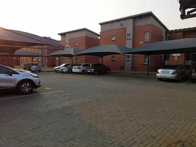 2 Bedroom Apartment For Sale in Kempton Park - vjv4.webp